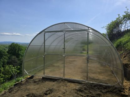 Attēls Modulārā metāla siltumnīca GAUDI 4 m platumā, 40x20 mm rāmis