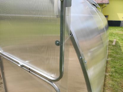 Attēls Modulārā metāla siltumnīca GAUDI 4 m platumā, 40x20 mm rāmis