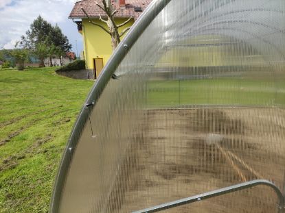 Attēls Modulārā metāla siltumnīca GAUDI 4 m platumā, 40x20 mm rāmis