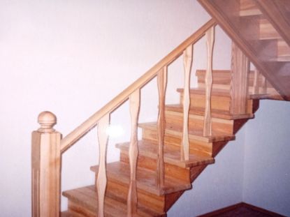 Attēls Individuālas koka kāpnes pēc pasūtījuma