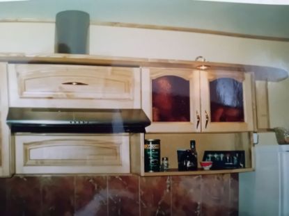 Attēls Individuāli izgatavotas masīvkoka mēbeles un dizaina elementi