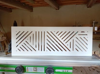 Attēls Individuāli izgatavotas masīvkoka mēbeles un dizaina elementi