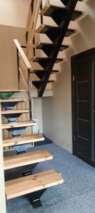 Attēls Individuālas koka kāpnes pēc pasūtījuma